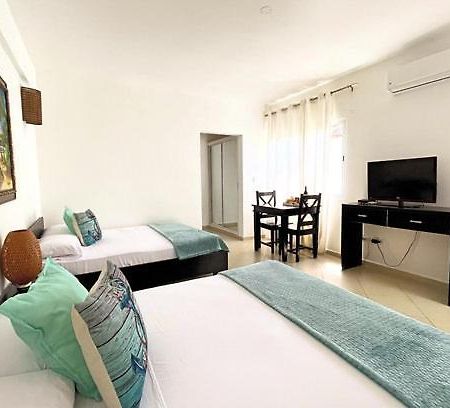 Solaz Boutique Hotel 라스테레나스 외부 사진